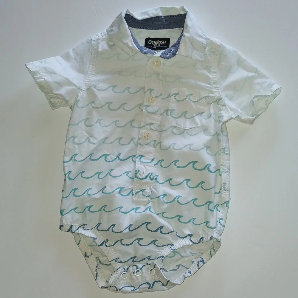 OshKosh B’Gosh Baby Boy Short Sleeve Button Down Bodysuit | Size:6M(strip) & 9M‎